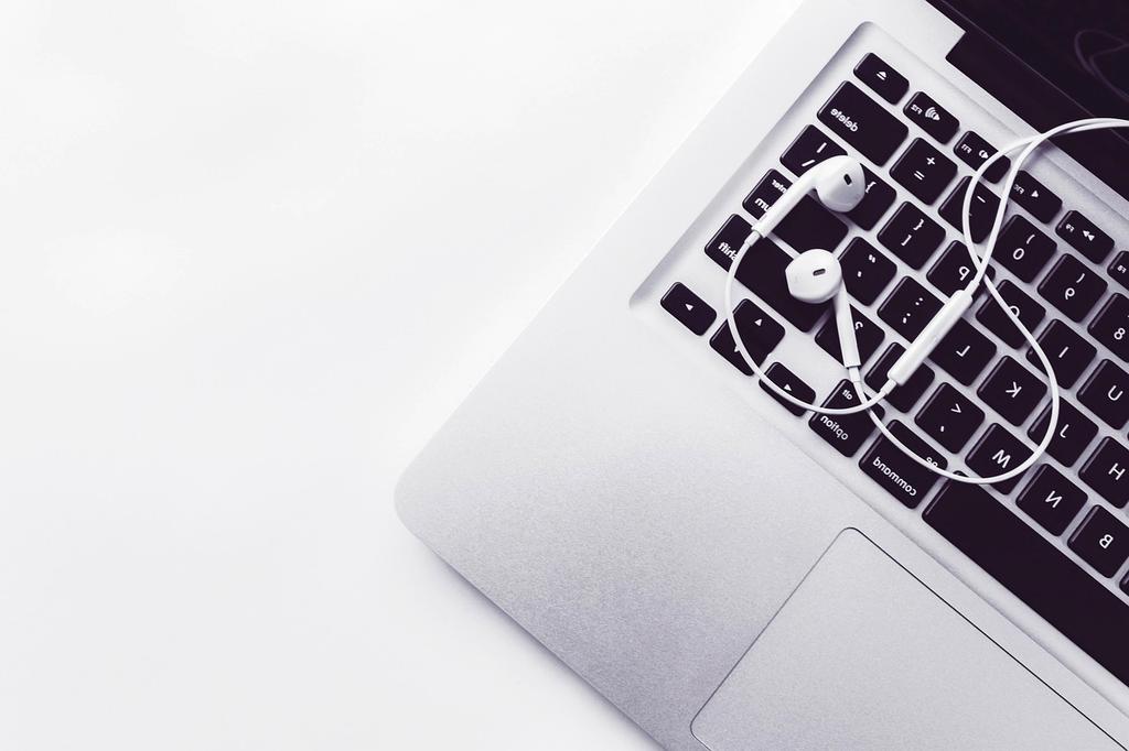 Bluetooth LE audio earbuds showcasing new wireless audio standards