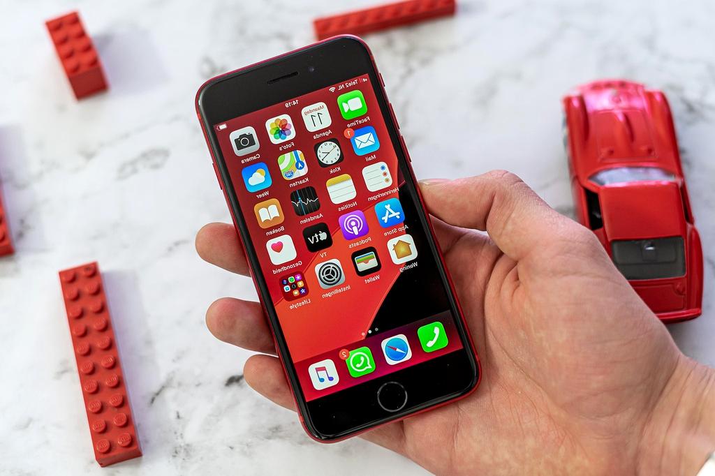 Intelligent mesh network topology visualization showing interconnected nodes and data flow patterns